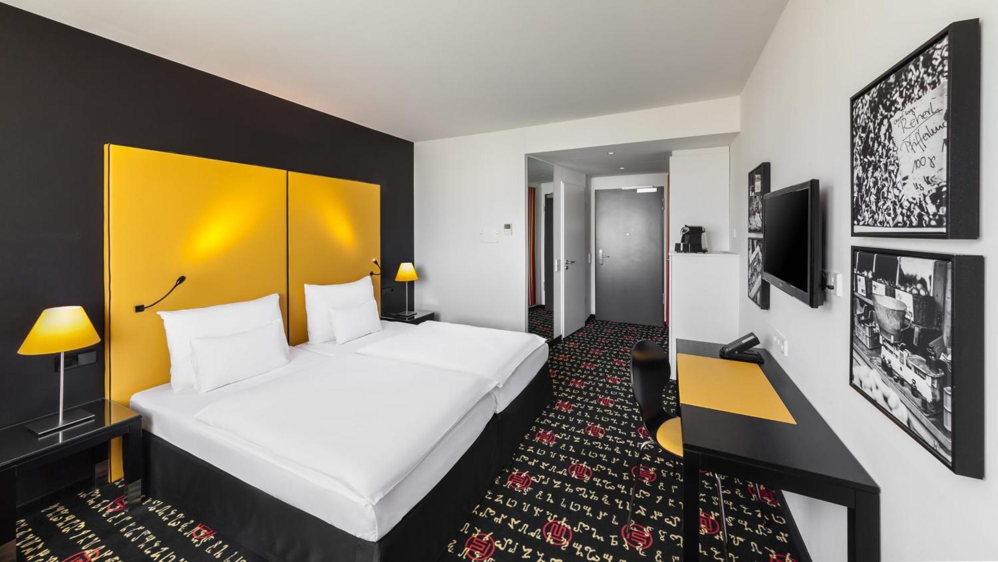 Holiday Inn Munich - Westpark By Ihg Экстерьер фото